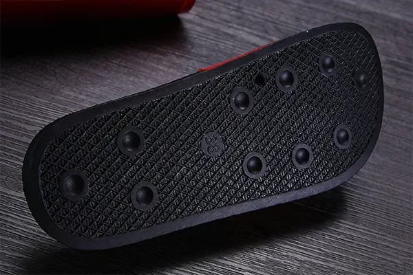 丈夫なバルクスリッパに最適な素材-2